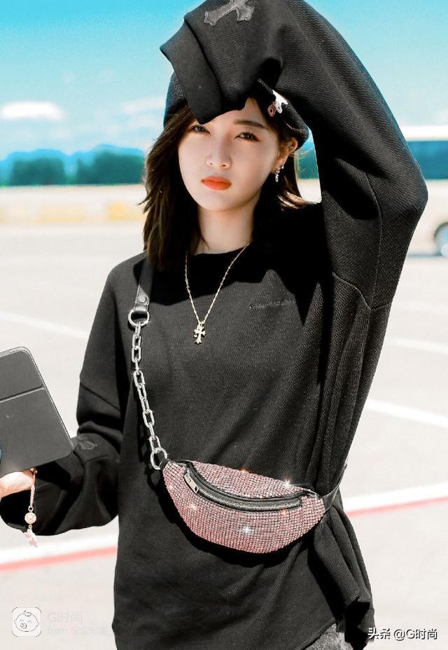 街拍时尚穿搭_时尚搭配街拍_街拍搭配时尚女装
