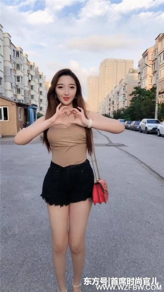 明星街头穿搭_明星穿搭街拍_街拍明星夏季穿搭图片