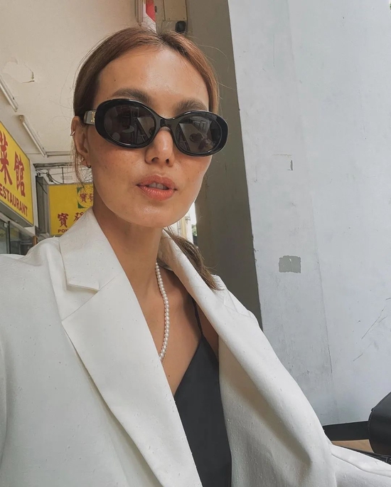 明星穿搭街拍_街拍牛仔裤美女穿搭2018夏_2017周迅街拍穿搭图片