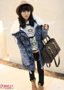 饱眼福6款超减龄妙搭 出街抢镜