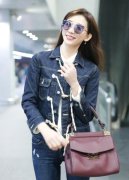 不老女神林志玲现身机场蓝色套装美丽优雅女神