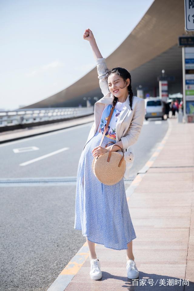 街拍明星夏季穿搭图片_明星时尚街拍_明星穿搭街拍