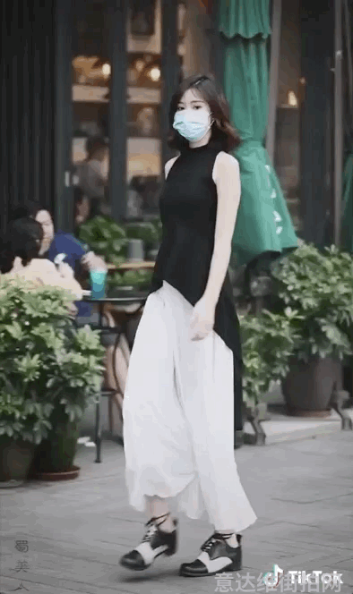 街拍时尚博主是谁_街拍时尚博主推荐_时尚博主街拍
