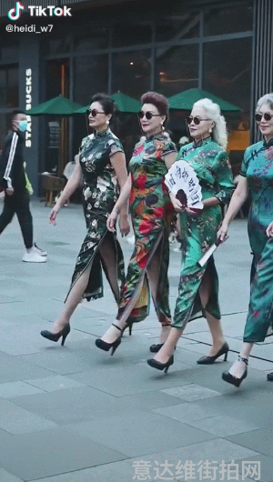 街拍时尚博主是谁_时尚博主街拍_街拍时尚博主推荐