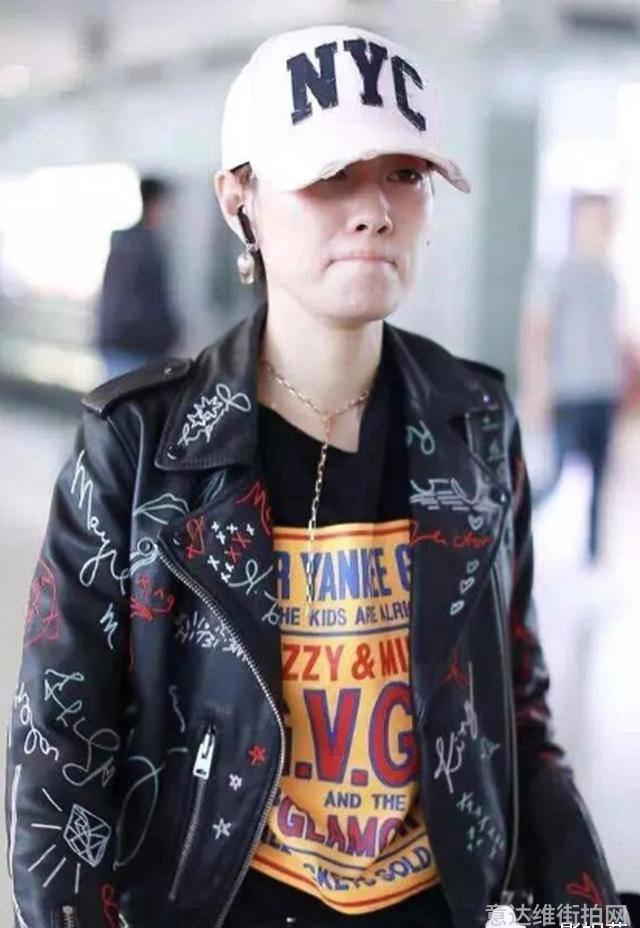 周迅街拍穿搭图片裙子_短裤穿搭街拍_明星穿搭街拍