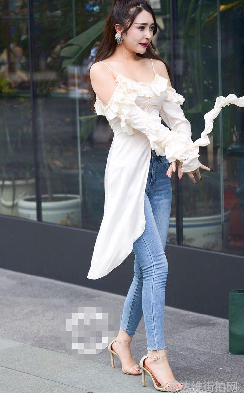 街拍搭配时尚的衣服_时尚搭配街拍_街拍时尚穿搭