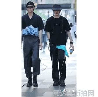 时尚搭配街拍_最新冬装时尚搭配街拍_冬装时尚搭配街拍组图