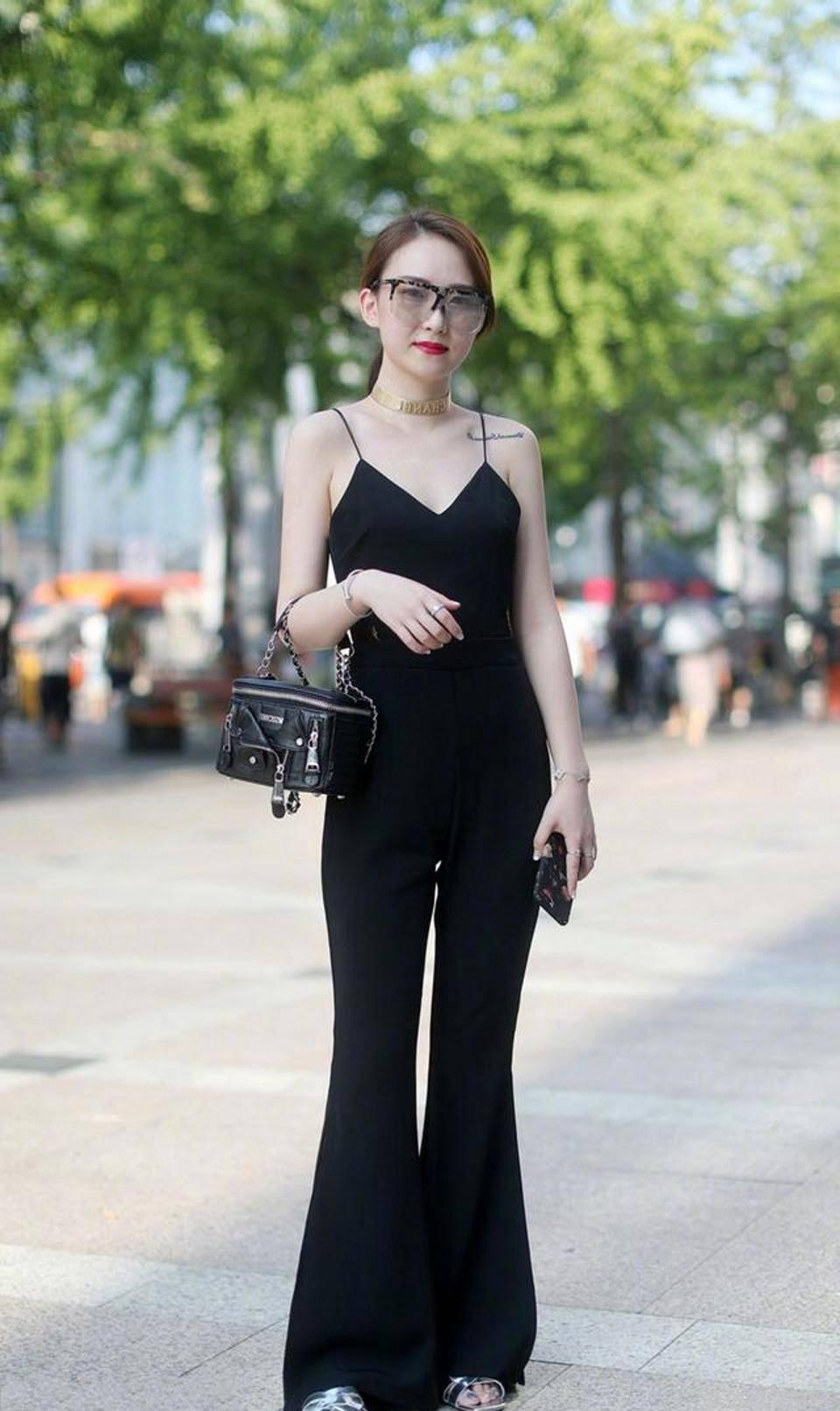 夏季时尚街拍美女搭配_时尚搭配街拍_街拍时尚搭配鞋