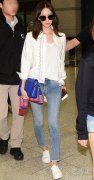 少女时代五月最新机场照 清新look美炸
