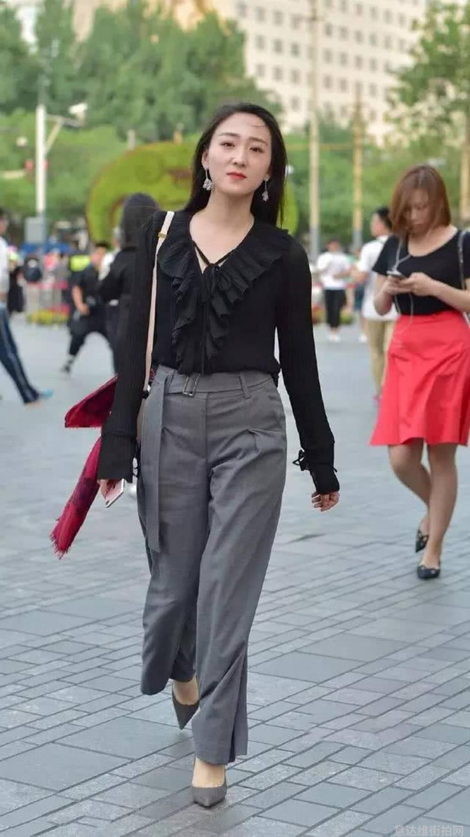 时尚搭配街拍_街拍搭配时尚图片_街拍搭配图