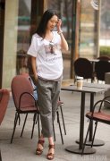 女士工装裤搭配鞋子妙招 优雅轻熟