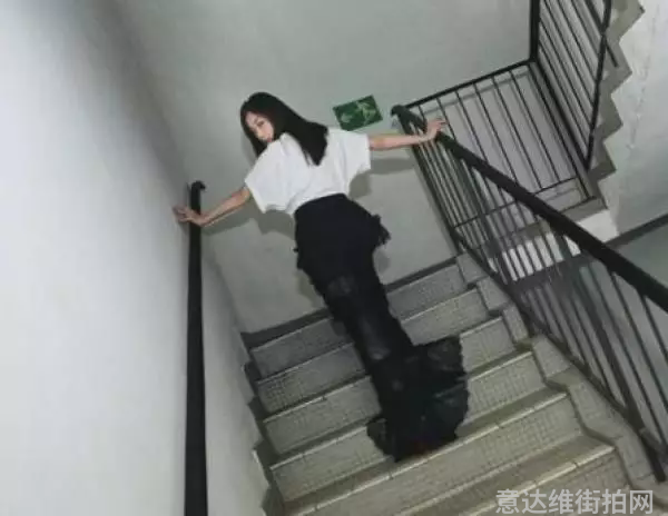 街拍明星夏季穿搭图片_明星穿搭街拍_明星时尚街拍