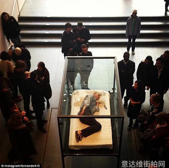 明星穿搭街拍_明星时尚街拍_街拍明星夏季穿搭图片