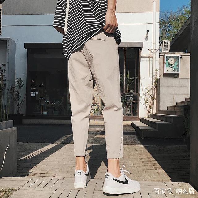 街拍搭配图_街拍时尚穿搭_时尚搭配街拍