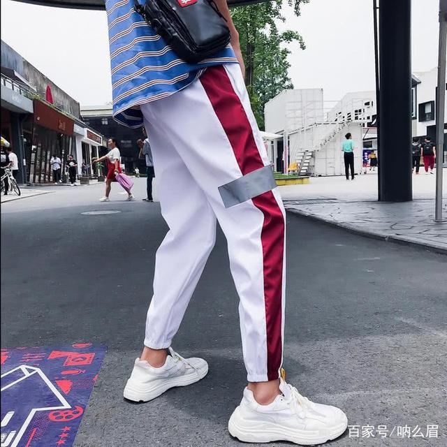 街拍时尚穿搭_时尚搭配街拍_街拍搭配图