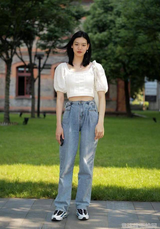 时尚搭配街拍_街拍搭配时尚女装_街拍搭配时尚图片