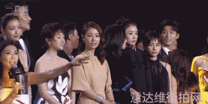时尚博主街拍_街拍时尚博主是谁_街拍时尚博主推荐