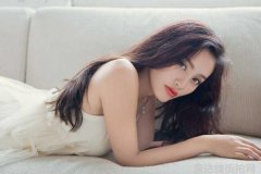 神秘时尚博主谁是幕后引领潮流的时尚教主