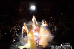 城市街头的时尚潮流探寻都市风格的街拍之美