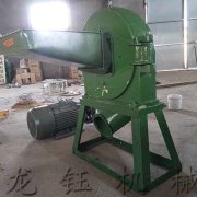 热门单品-街拍风潮来袭潮流达人演绎时尚搭配秘