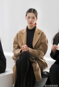 Cici项偞婧气质无敌了一组夏日艺术感