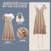 探讨明星配饰的时尚潮流明星同款饰品的流行现
