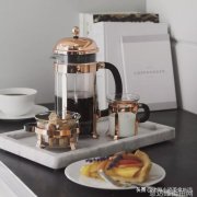 热门单品街拍-潮流达人教你如何驾驭