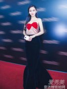 Angelababy近期着装盘点 少女感十足