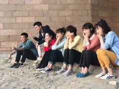 欧美明星街拍风尚探索花粉网的时尚