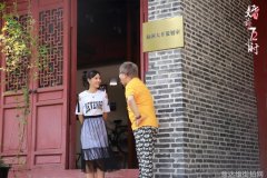 街拍中的热门单品有哪些共同特点