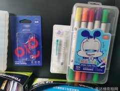 玩转街头时尚的单品推荐