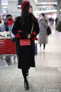 韩雪气质真好普通红黑搭配穿的这么惊艳她还是