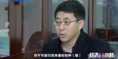 城市街头光影交织的生活画卷