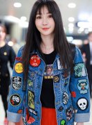 柳岩初恋长发清新减龄休闲满是少女