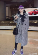城市街头大秀摄影师与路人的搞笑对