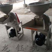 时尚博主街拍展示个性与潮流的完美结合