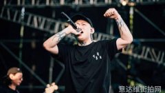 海报网明星街拍现象的视觉传达与时