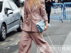 小西装外套搭配 借鉴明星型人们时髦