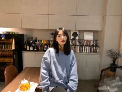 潮流引领者时尚博主的灵魂抽象画