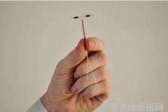 街头时尚光影之间的潮流达人