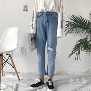 破洞牛仔裤穿搭玩转街头潮流范儿